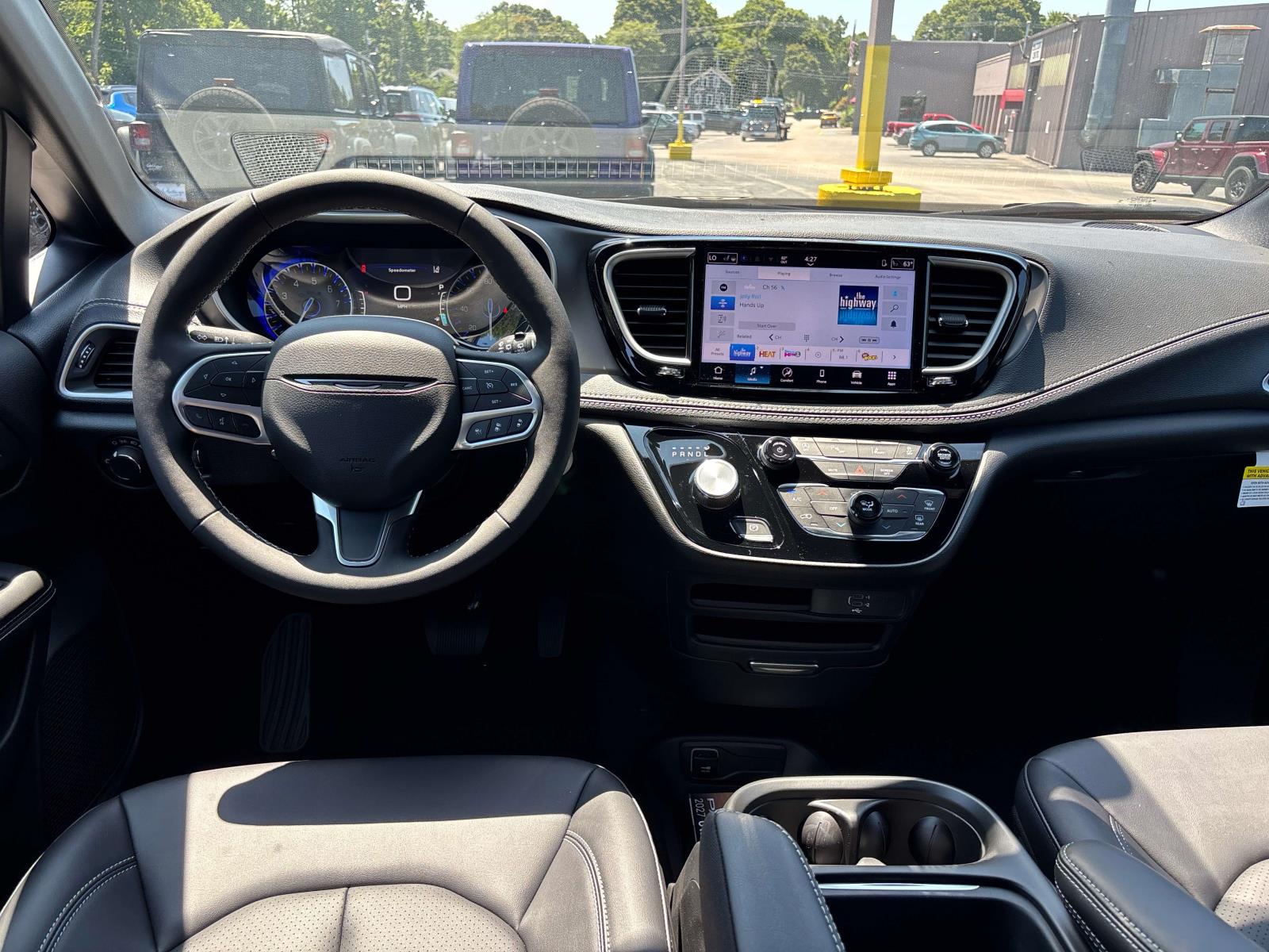 2027 Chrysler Pacifica Select - Photo 9
