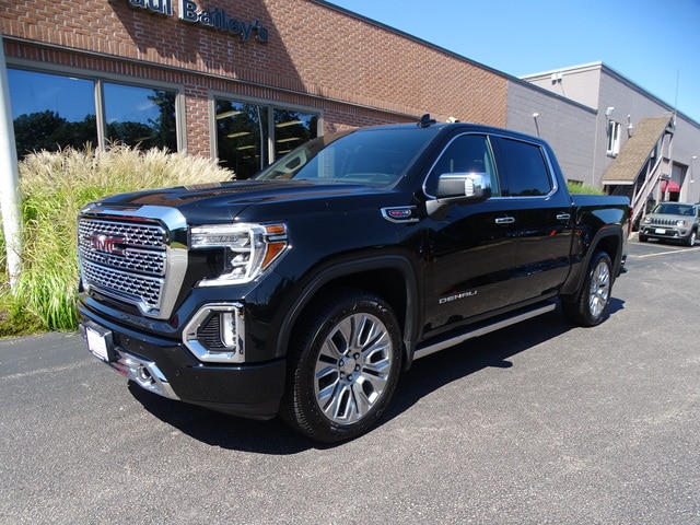 Used 2022 GMC Sierra 1500 Limited Denali with VIN 3GTU9FEL4NG165565 for sale in North Kingstown, RI