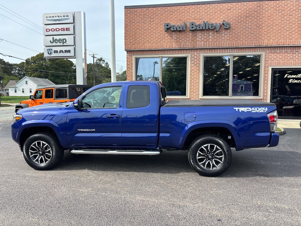 Used 2023 Toyota Tacoma 4WD TRD Sport Access Cab 6 Bed V6 MT (Natl) Extended Cab Pickup