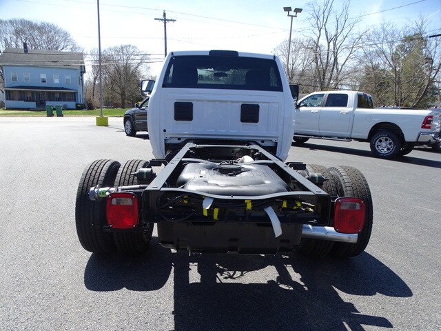 2024 Ram 3500 Tradesman photo 4