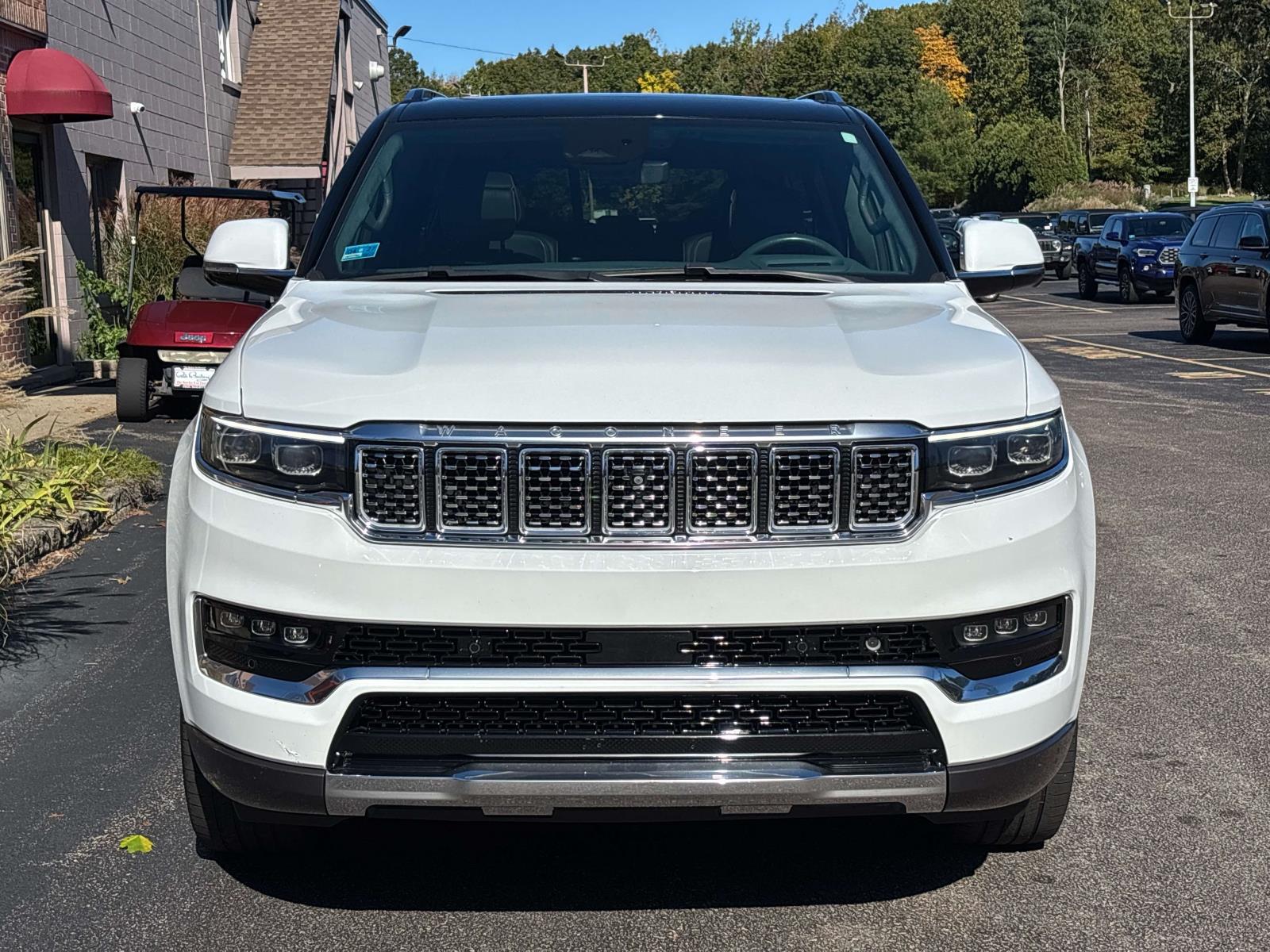 2022 Jeep Grand Wagoneer II photo 2