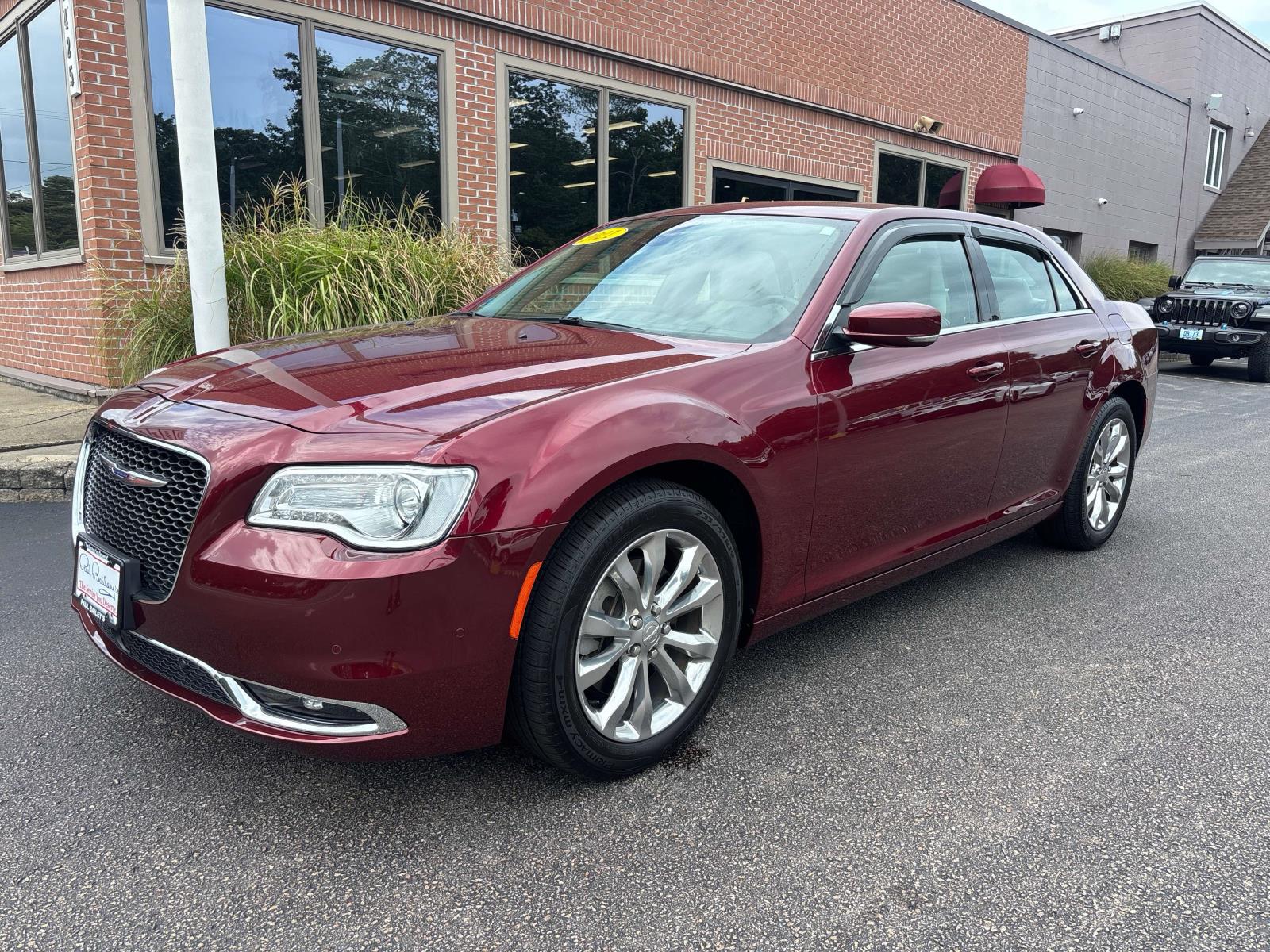 2021 Chrysler 300 Car 
