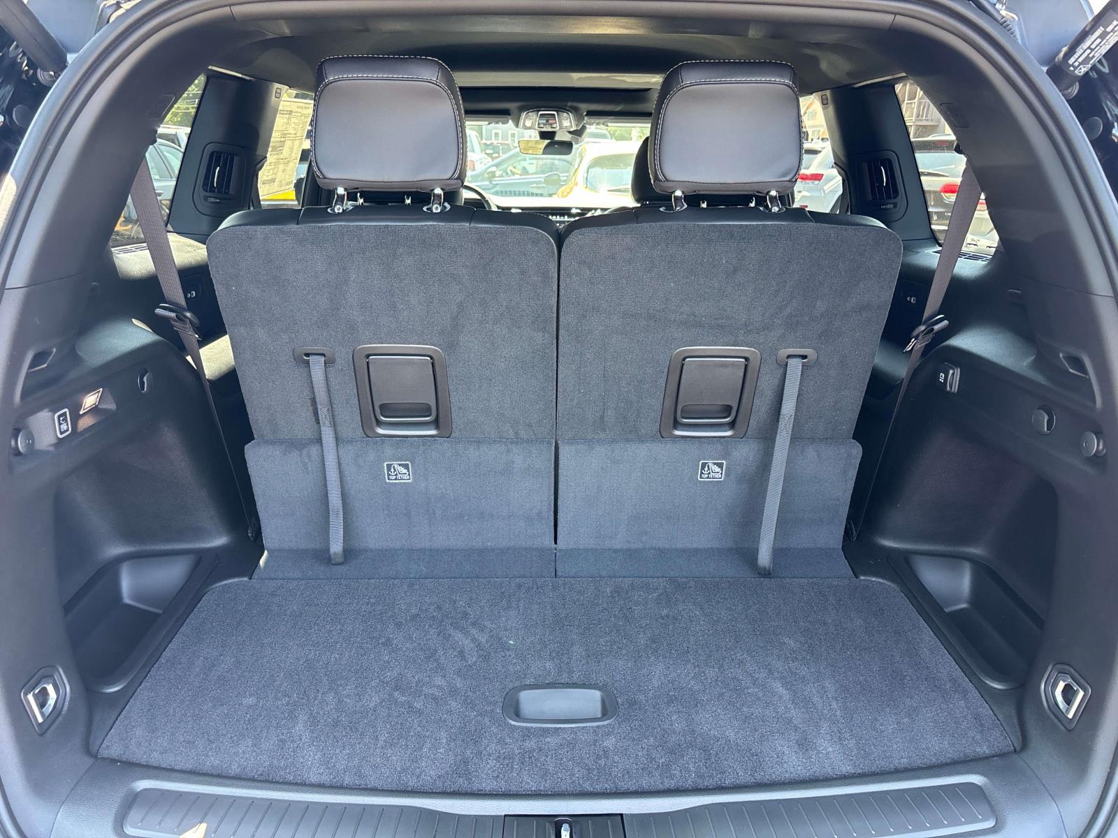 2025 Jeep Grand Cherokee Altitude photo 4