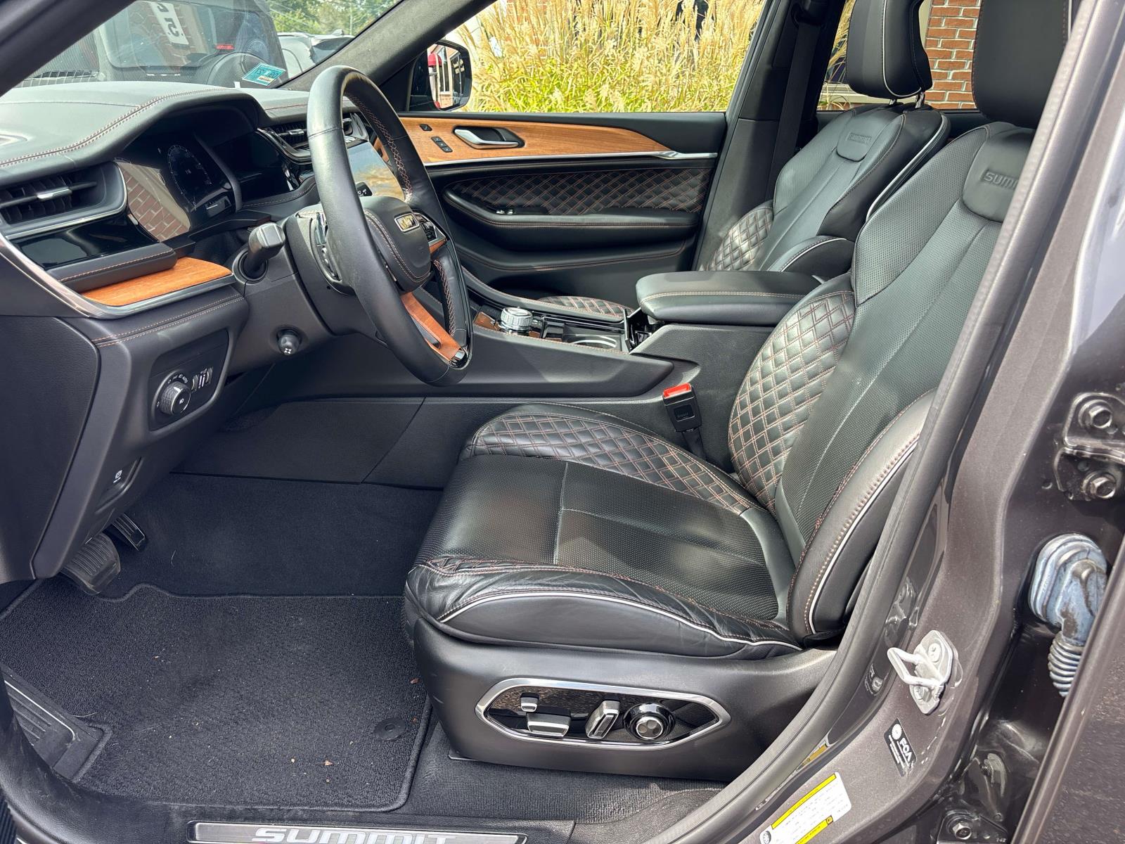 2023 Jeep Grand Cherokee L Summit Reserve - Photo 7