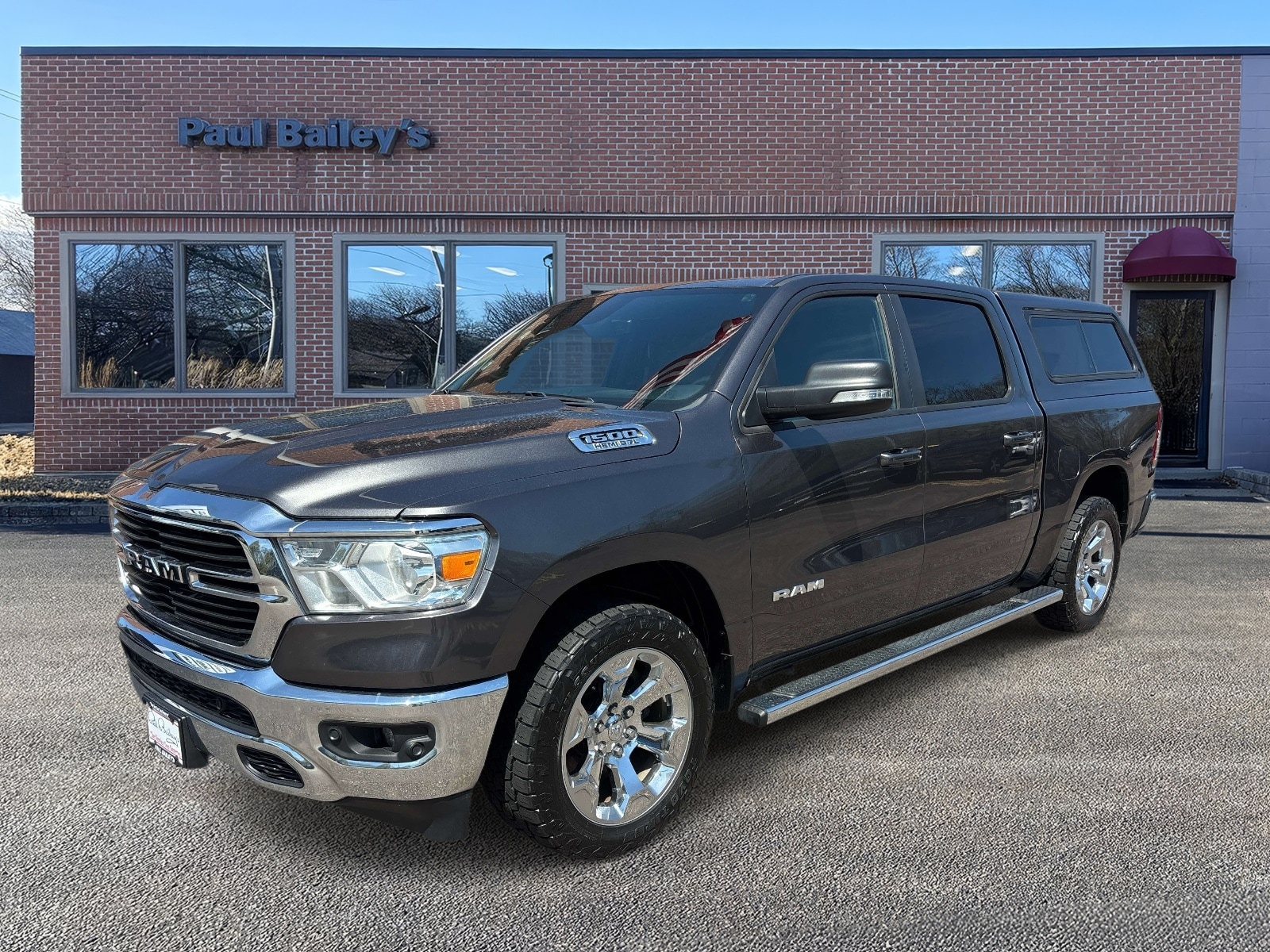 2021 RAM 1500 Big Horn/Lone Star 4x4 Crew Cab 5'7's photo