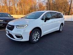 2026 Chrysler Pacifica SELECT AWD Passenger Van