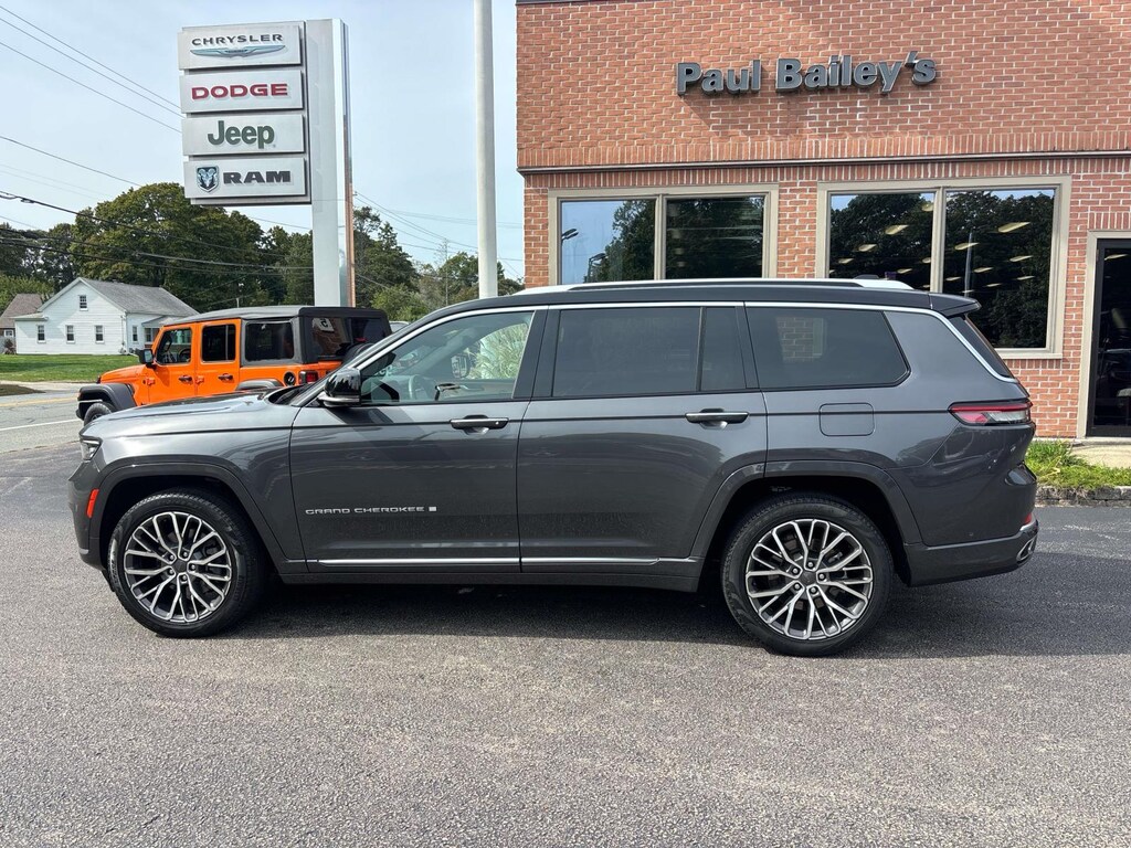 Used 2023 Jeep Grand Cherokee L Summit Reserve Sport Utility