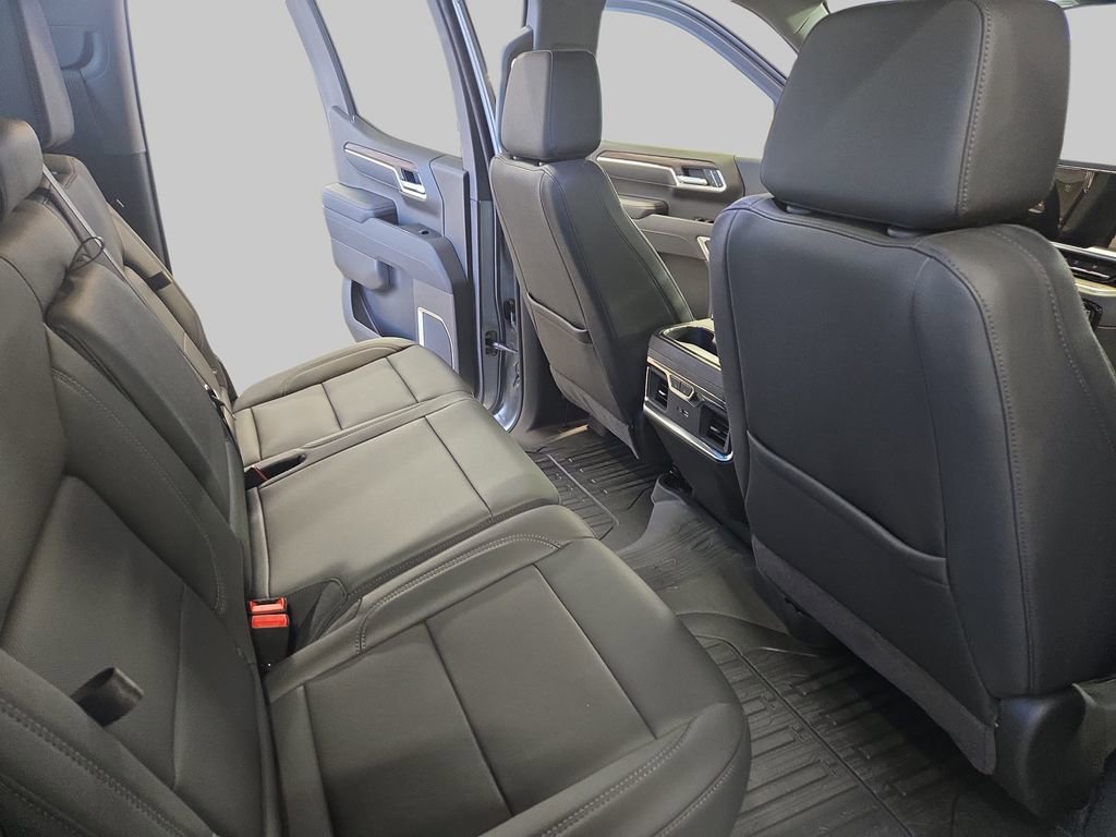 2026 GMC Sierra 1500 SLT - Photo 12