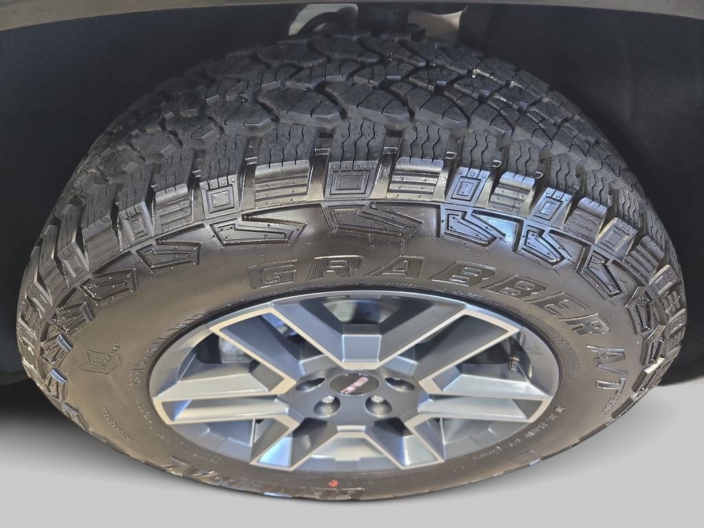 2026 GMC Terrain AT4 - Photo 32