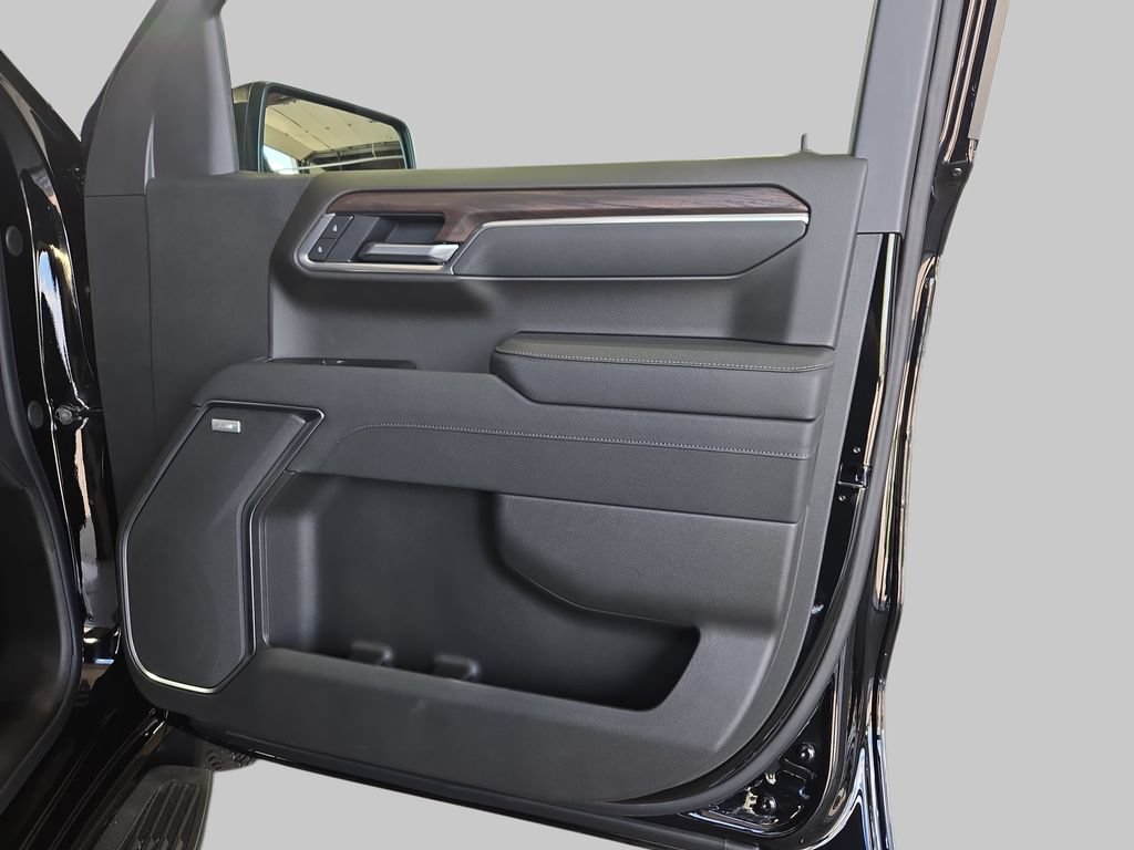 2026 GMC Sierra 1500 SLT - Photo 11