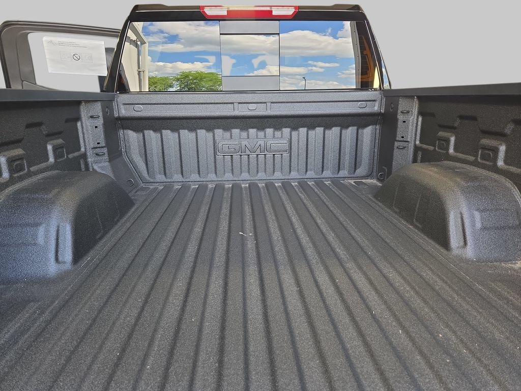 2026 GMC Sierra 1500 SLT - Photo 14