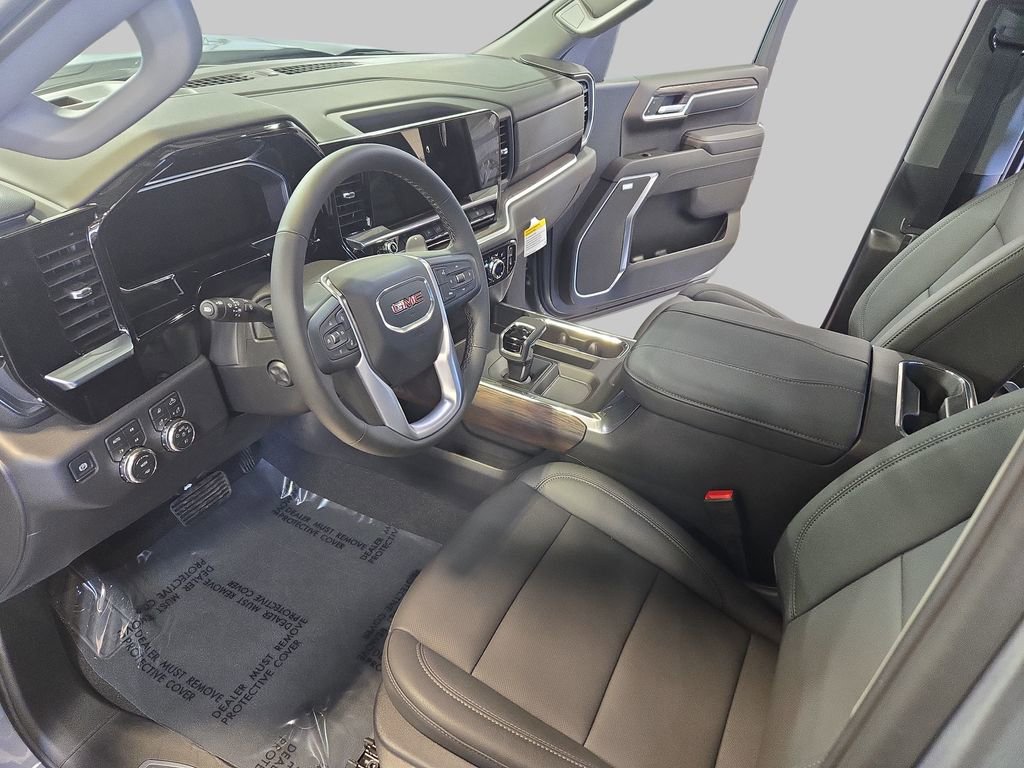 2026 GMC Sierra 1500 SLT - Photo 18