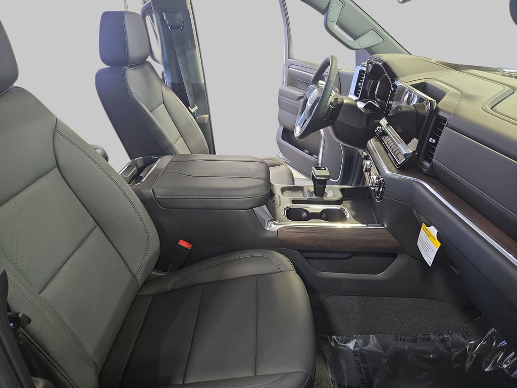 2026 GMC Sierra 1500 SLT - Photo 10