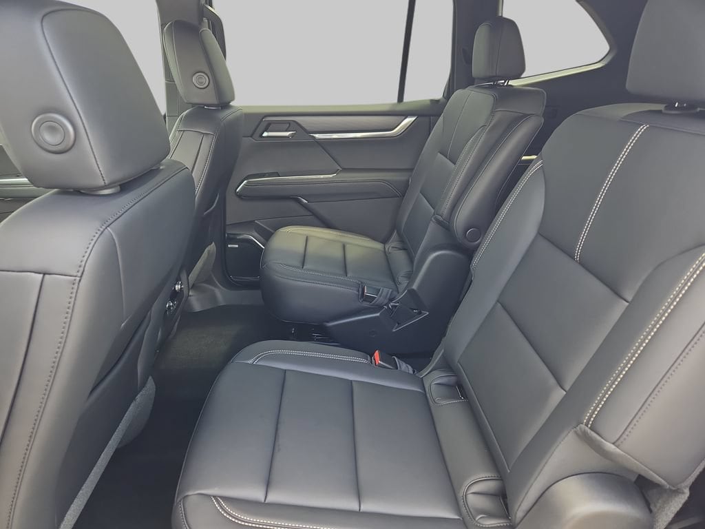 2026 GMC Acadia Elevation - Photo 17