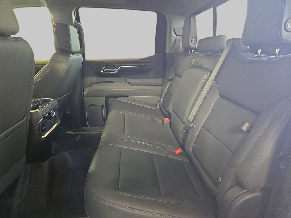 2026 GMC Sierra 1500 SLT - Photo 15