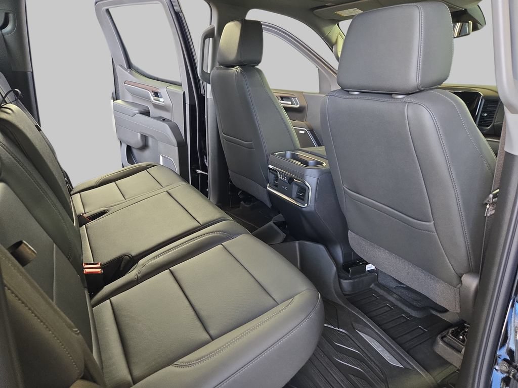 2026 GMC Sierra 1500 SLT - Photo 12