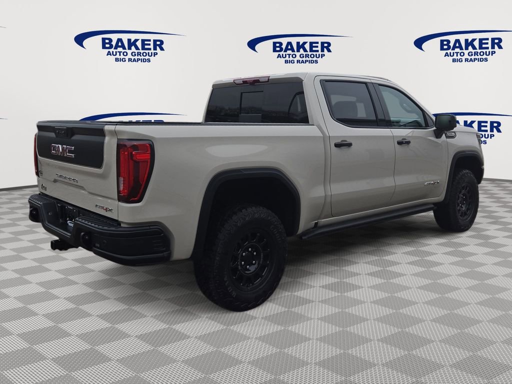 2026 GMC Sierra 1500 AT4X - Photo 4