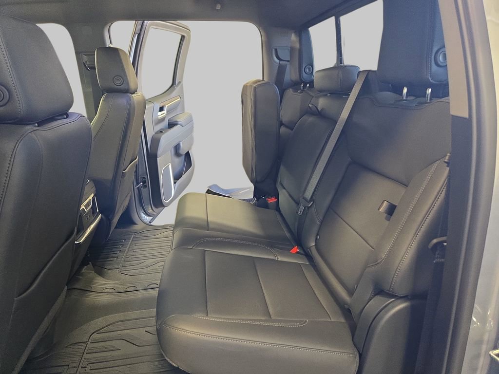 2026 GMC Sierra 1500 SLT - Photo 15
