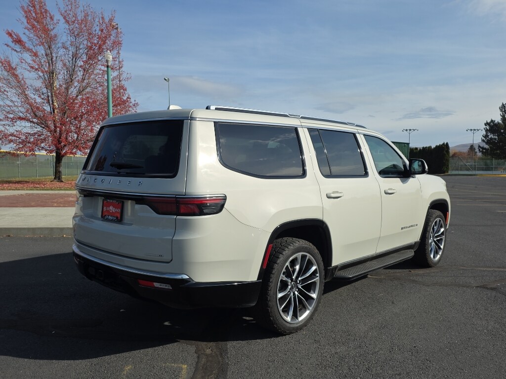 2022 Jeep Wagoneer Series II photo 3