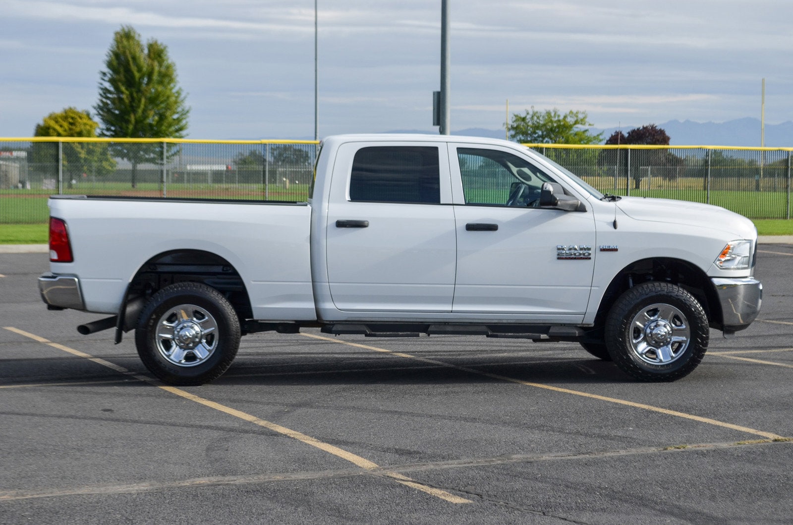 Used 2018 RAM Ram 2500 Pickup Tradesman with VIN 3C6UR5CJ9JG275203 for sale in Baker, OR