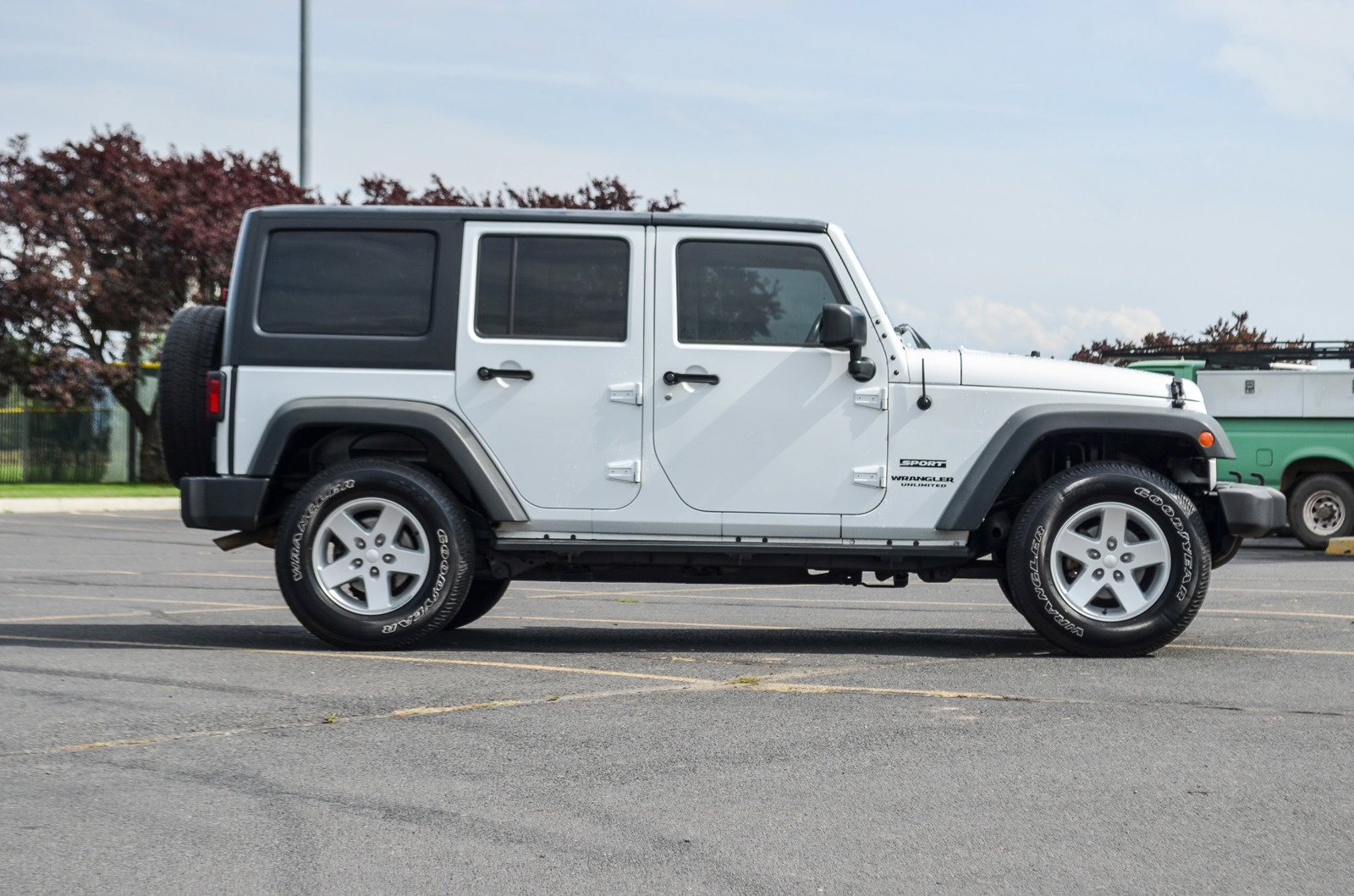 Used 2016 Jeep Wrangler Unlimited Sport S with VIN 1C4HJWDG1GL177403 for sale in Baker, OR