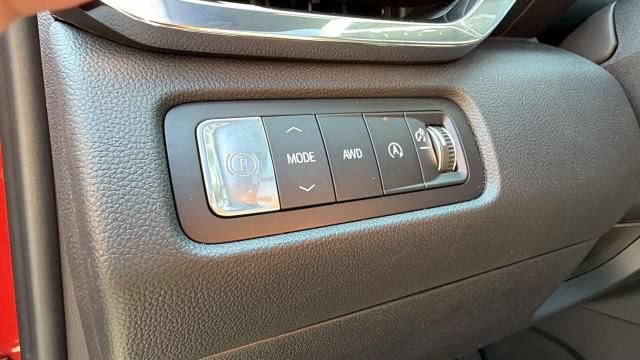 2026 GMC Acadia Elevation - Photo 10