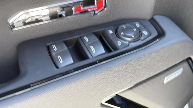 2026 GMC Sierra 1500 AT4 - Photo 28