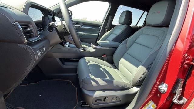 2026 GMC Terrain AT4 - Photo 6