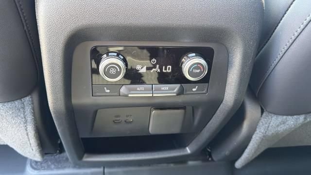 2026 GMC Acadia Elevation - Photo 32