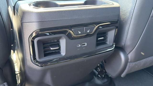 2026 GMC Sierra 1500 AT4 - Photo 35