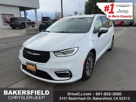 2023 Chrysler Pacifica Plug-In Hybrid Limited Van Passenger Van