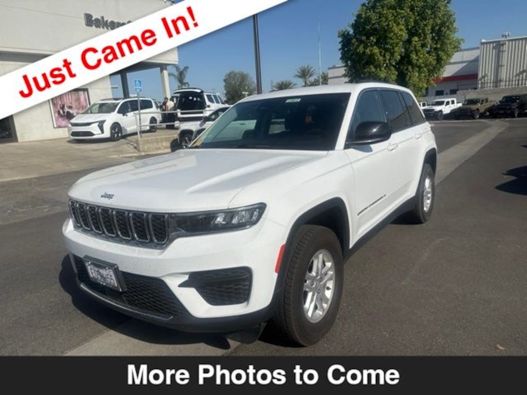 Used 2023 Jeep Grand Cherokee Laredo SUV