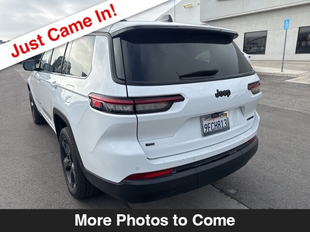 2023 Jeep Grand Cherokee Limited photo 3