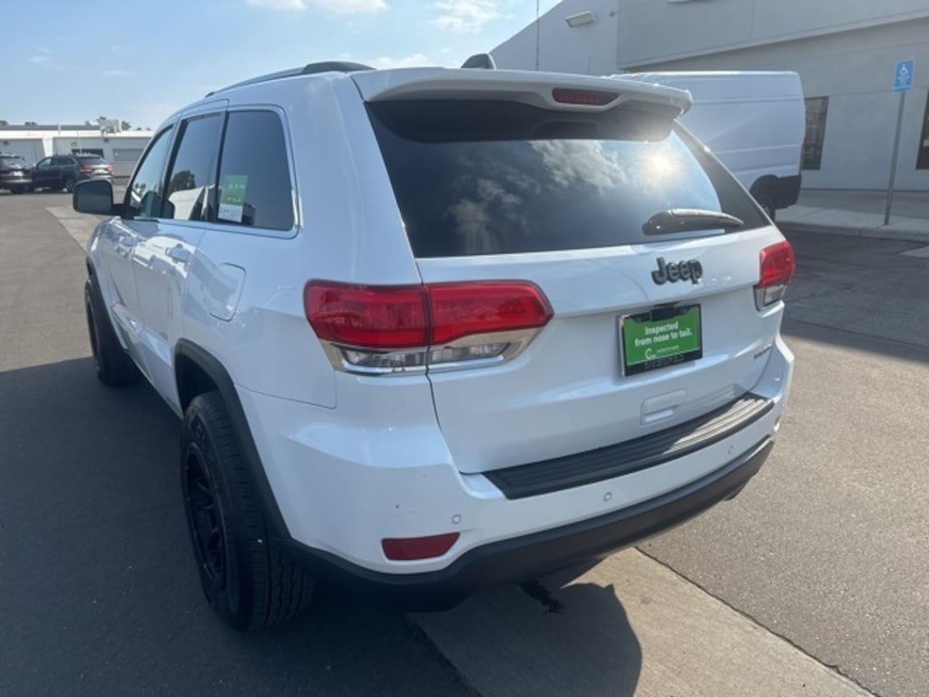 Certified 2018 Jeep Grand Cherokee Laredo RWD SUV