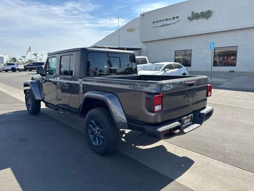 New 2026 Jeep Gladiator 85TH ANNIVERSARY EDITION 4X4 Pickup