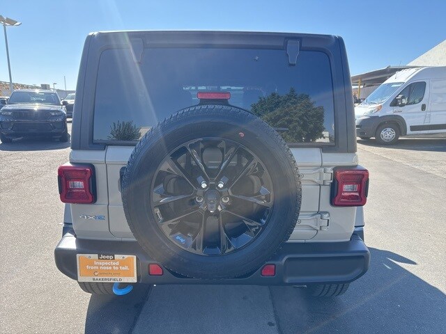 2022 Jeep Wrangler Unlimited 4xe Sahara photo 3