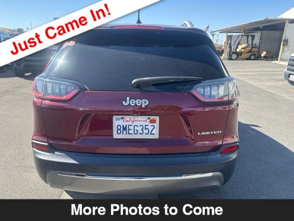 Used 2019 Jeep Cherokee Limited FWD SUV