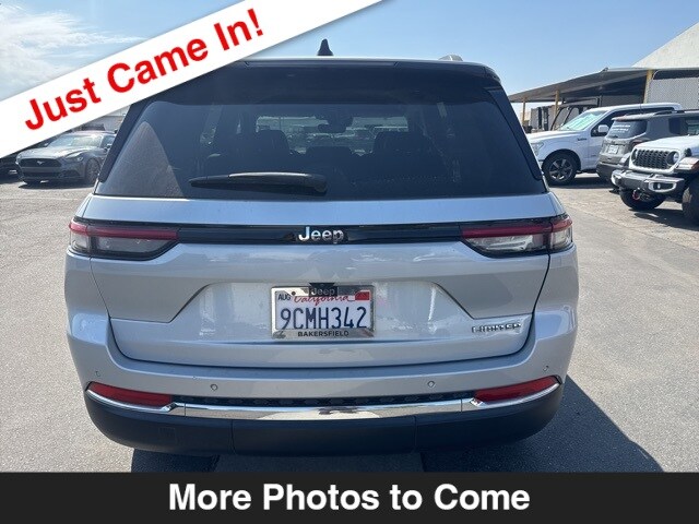 2022 Jeep Grand Cherokee Limited photo 4