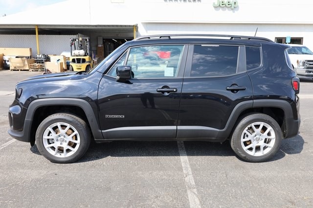 Used 2019 Jeep Renegade Latitude with VIN ZACNJBBB8KPJ84854 for sale in Bakersfield, CA