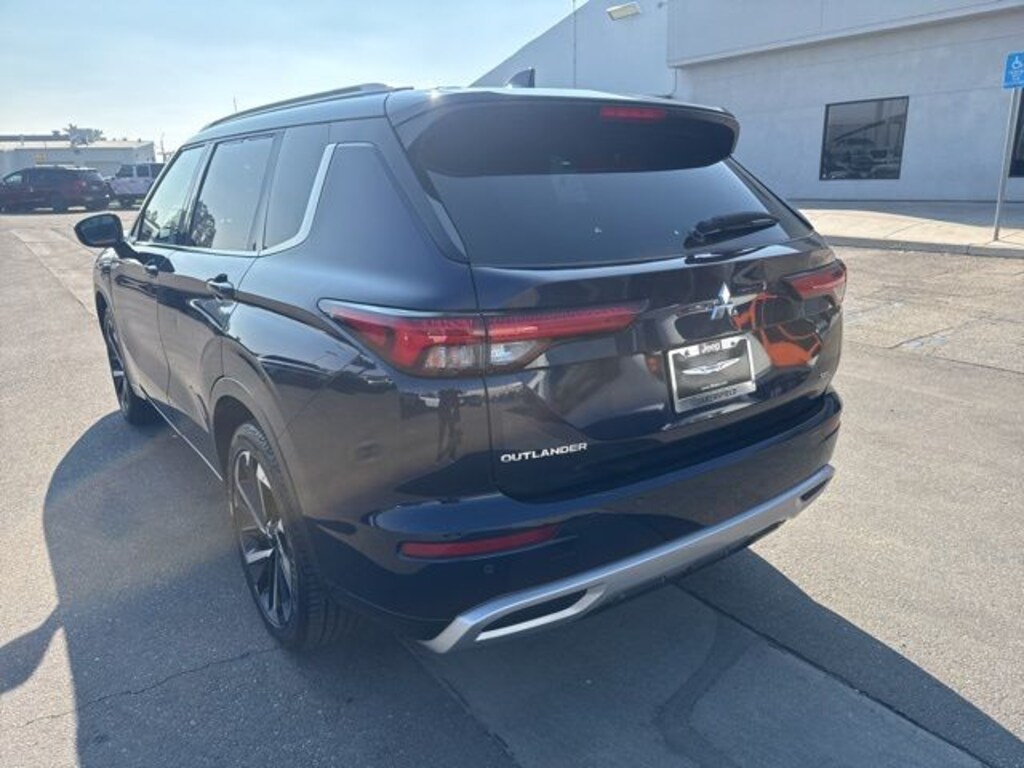 Used 2023 Mitsubishi Outlander SEL SUV