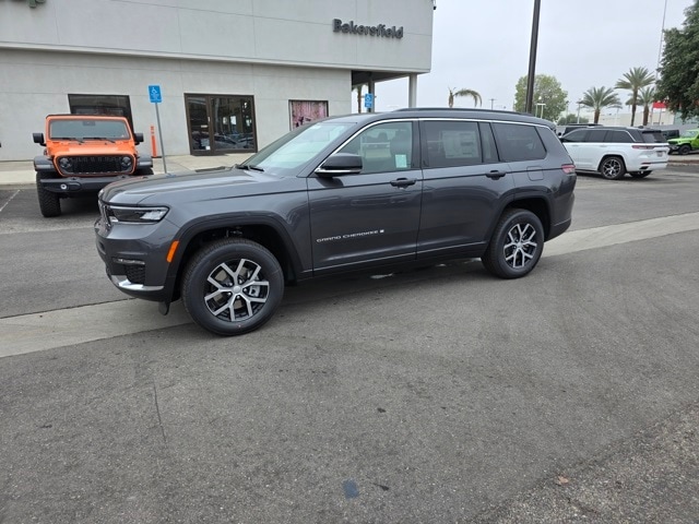 2025 Jeep Grand Cherokee L Limited's photo