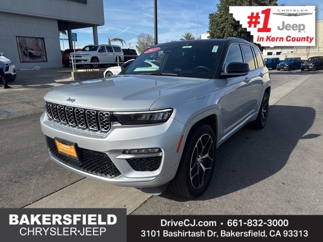 2022 Jeep Grand Cherokee Summit Reserve's photo