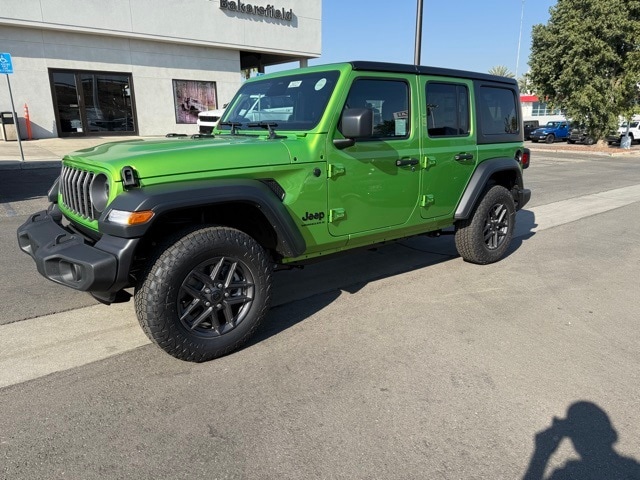2026 Jeep Wrangler 4-Door Sport S's photo