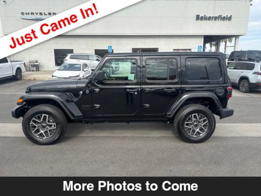 Certified 2025 Jeep Wrangler Sahara SUV