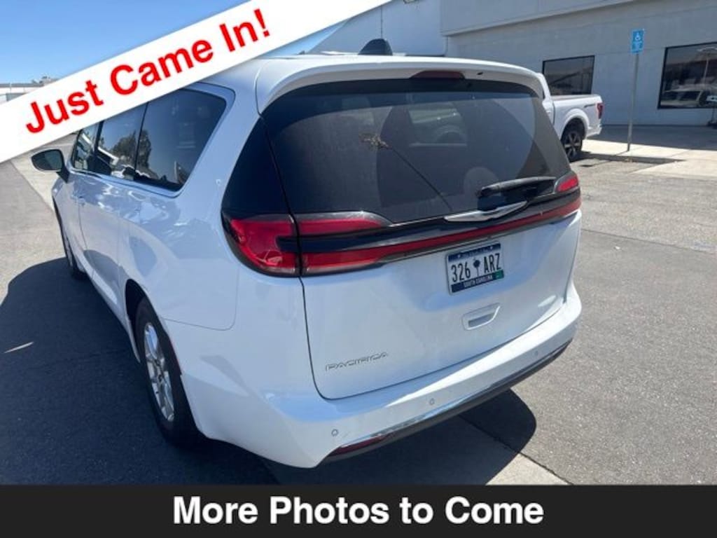 Used 2023 Chrysler Pacifica Touring L Van Passenger Van