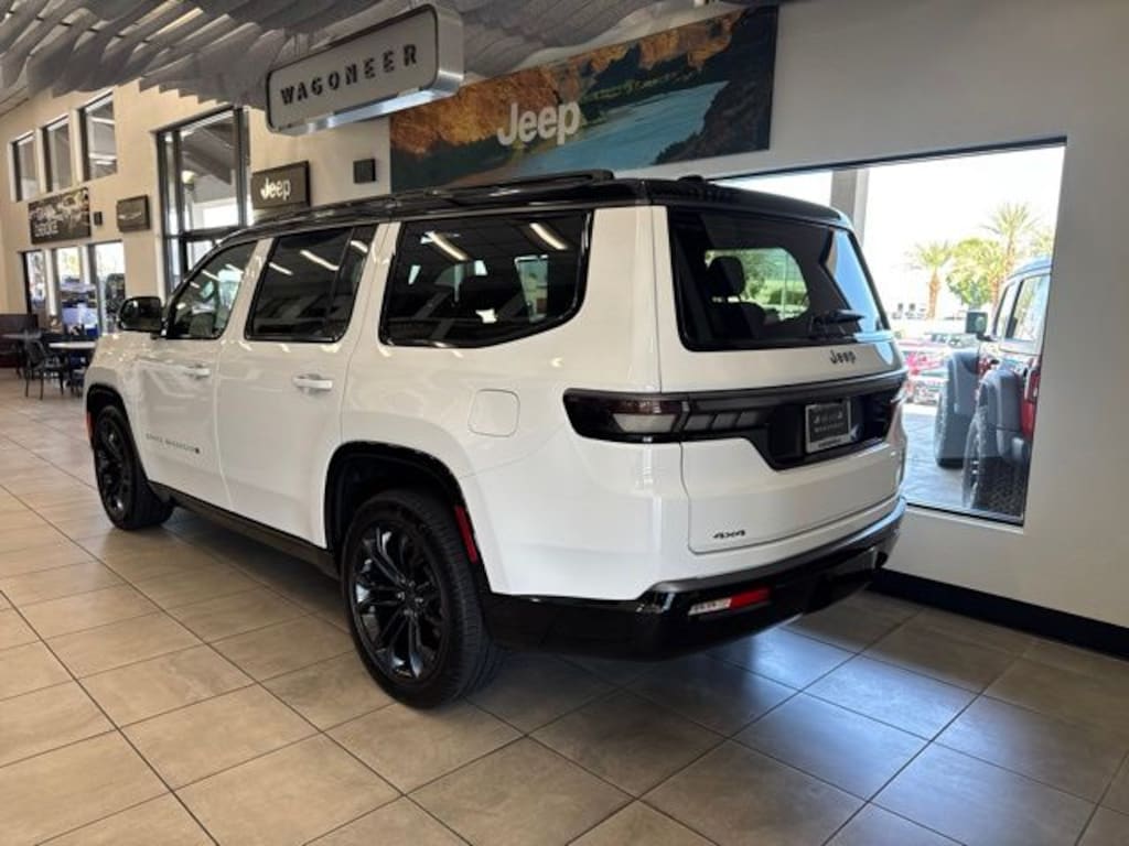 New 2026 Jeep Grand Wagoneer SUMMIT RESERVE 4X4 Sport Utility