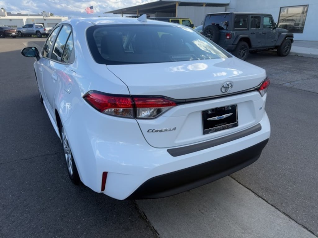 Used 2025 Toyota Corolla LE Sedan