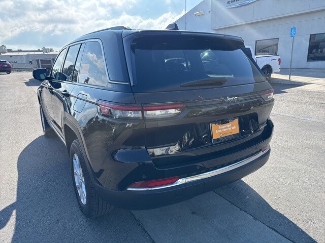 2023 Jeep Grand Cherokee Limited photo 3