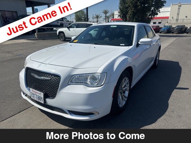 2017 Chrysler 300