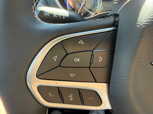 2026 Chrysler Pacifica Select - Photo 10